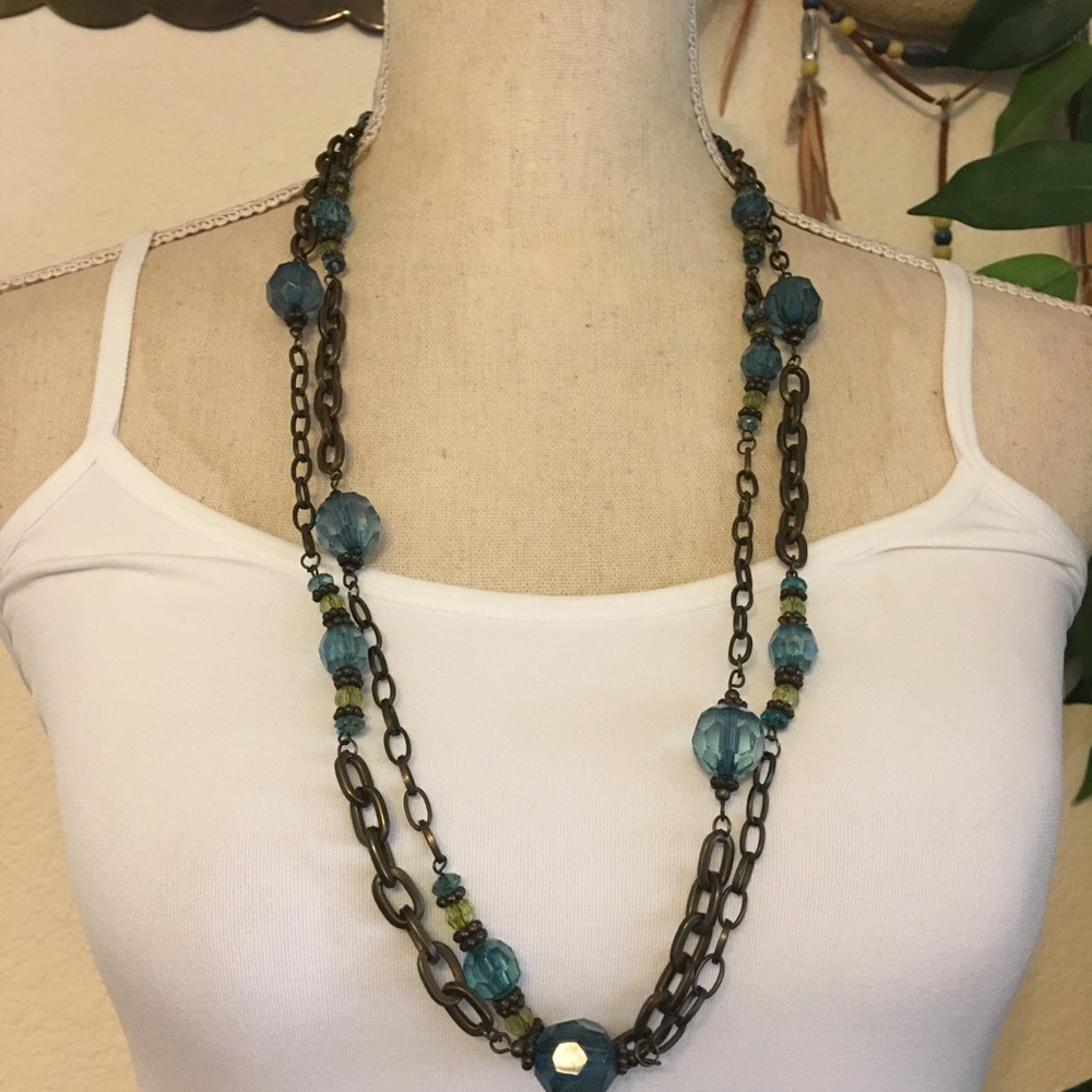 Vintage crackle glass bead brass tone necklace